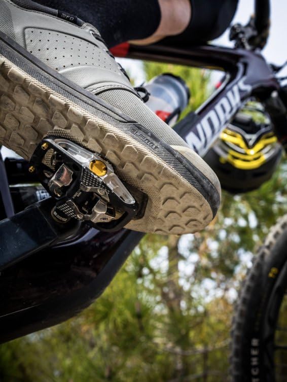 LOOK Cycle - X-Track En-Rage MTB Pedals - Standard SPD Mechanism Compatible - Clipless Pedal - Forged Aluminum Body - Large Contact Surfaces - Strong and Light Bike Pedals, Ideal for Trail Riding