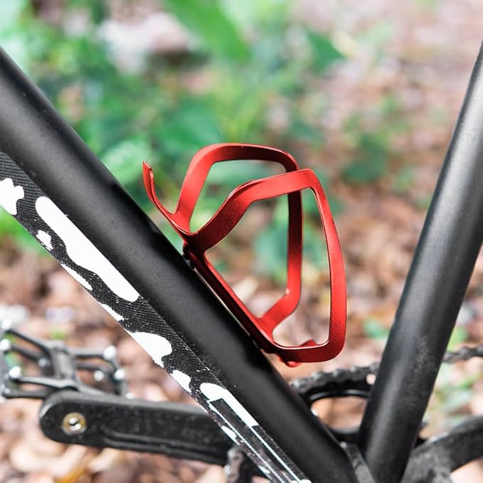 Water Bottle Cages, Alloy Aluminum Lightweight Water Bottle Holder Universal Bike Cup Holder Rack for Road MTB Bikes(Red)