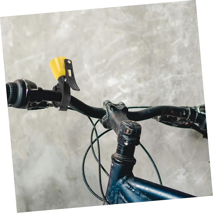 Mini Copper Bicycle Bell for Mountain and Road Bikes, Small Vintage Bike Bell with Loud Sound and Adults, Outdoor Scooter and Cycling Accessories, Yellow