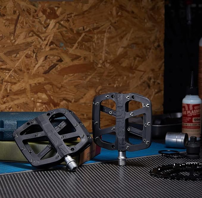 e*thirteen Components Composite Base Flat Pedals for MTB, Mountain Bike, BMX, eBike, eMTB