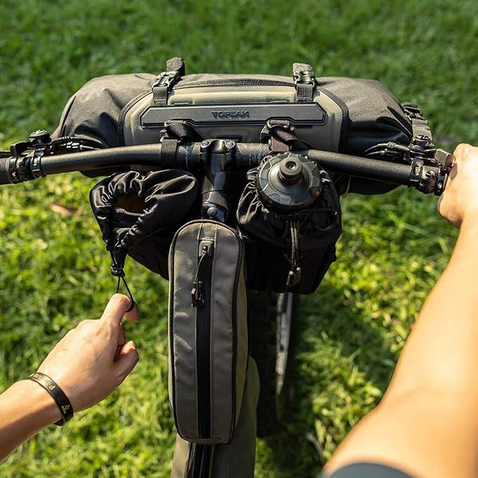 Topeak FreeLoader Bike Bag (Black) – 1L Stem-Mounted Handlebar Storage Pouch with Adjustable Straps, Side Mesh Pocket, and Drainage Hole for Snacks, Bottles, or Small Gear