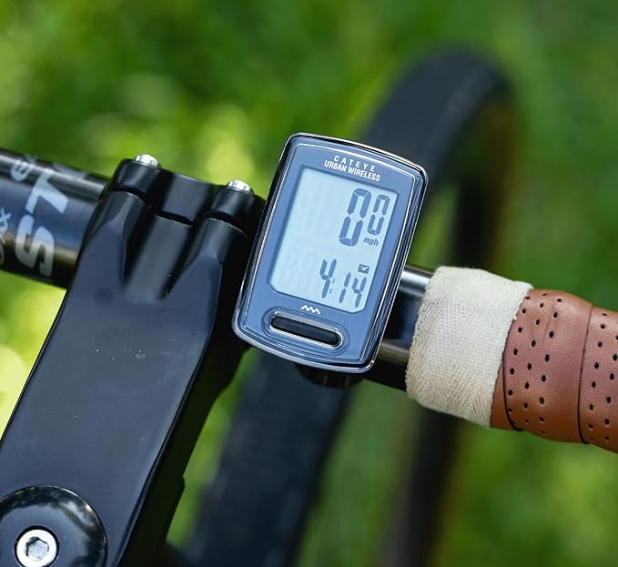 CATEYE Urban Wireless Bike Computer – Analog Speedometer & Odometer with Calorie Tracking, FlexTight™ Mount, Auto Start/Stop, Programmable Odometer & Easy Setup for All Bikes
