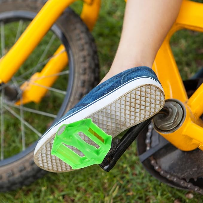 Mipcase 2Pcs Kids Bike Pedals : Non-Slip Plastic Bicycle Pedal Flat for Mountain Bike, Easy to Install, 4.13X3.14X0.79in (Green)