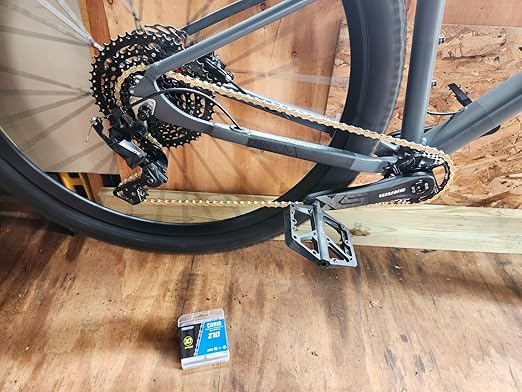 Gold 10 Speed Bike Chain, Bicycle Chain Bike Parts Chain Replacement for Road E-Bike Mountain Racing Cycling E-Bike MTB BMX (Gold 10 Speed)