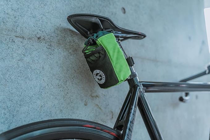 ULAC NEO PORTER C-HOLD Bike Feed Bag for Top Tube, Handlebar, Stem and Saddles (Green-Black, Small)