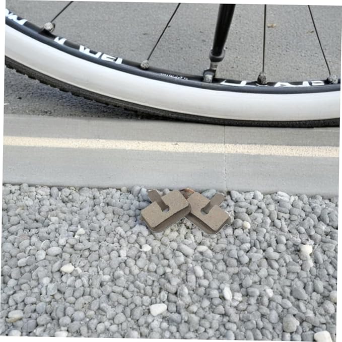 Bike Brake Pads 2 Pairs Disc Brake Pads for Bicycle Hydraulic Mechanical Disc Replacement Quiet Performance for Mountain Bikes Electric Scooters
