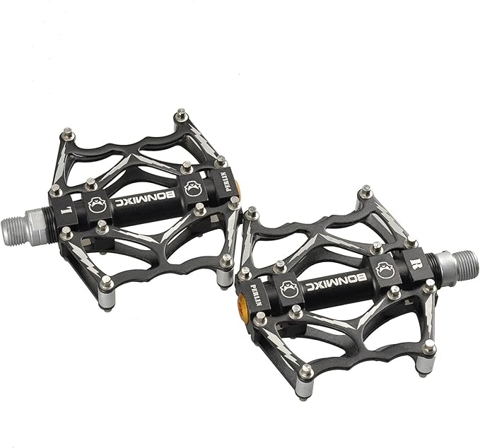Bike Pedals 9/16" Skull Pattern Mountain Bike Pedals Sealed Bearing Bicycle Pedals Aluminum Alloy Flat Road Bike Pedals
