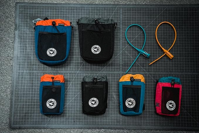 ULAC NEO PORTER C-HOLD Bike Feed Bag for Top Tube, Handlebar, Stem and Saddles (Pink-Aqua, Small)