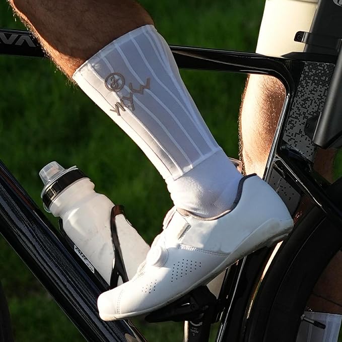 YKYWBIKE Aerodynamic Cycling Socks - Athletic Crew Bike Compression Stockings Socks,Crew Length,Breathable, and Cushioned Bike Socks for Men & Women Flying Mountain