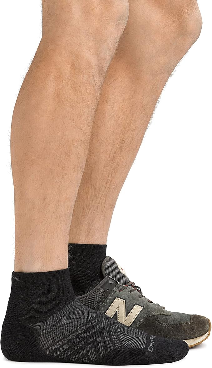 Darn Tough Men's Run 1/4 Ultra-Lightweight with Cushion Sock (Style 1040)