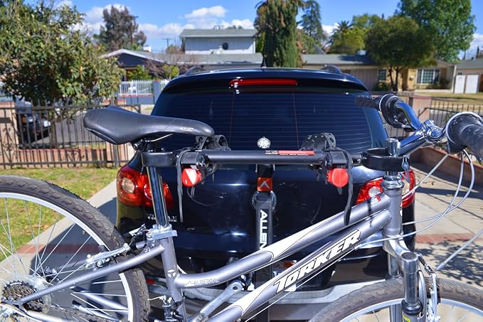 Crossbar for Transport on Step-Through Style Bikes