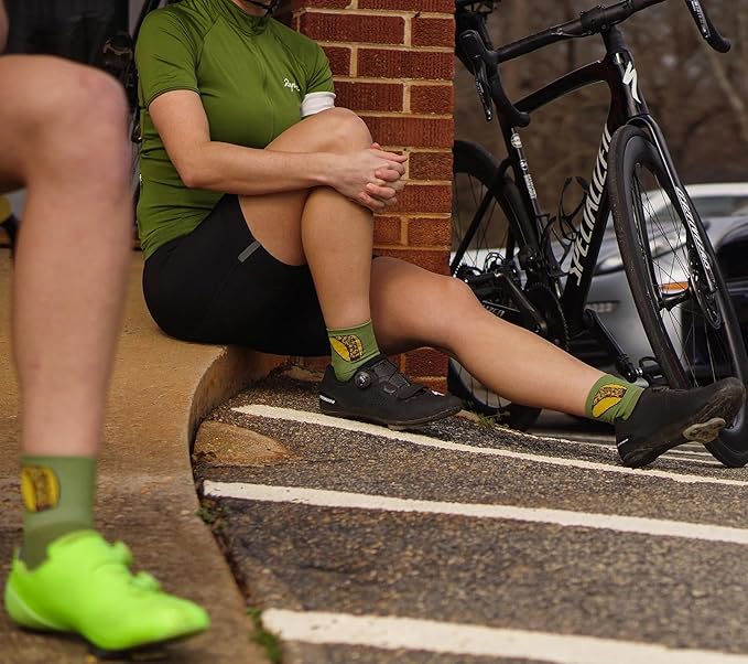 DEFEET | Aireator 3" Patterned Cycling Socks | For Biking, Running, & Everyday Adventures