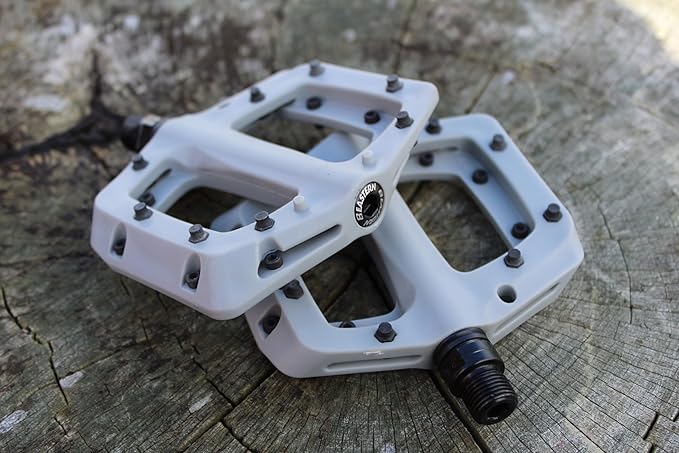 Eastern Nylon Linx Pedals 9/16 - Lightweight, High-Grip MTB & BMX Pedals with Removable Metal Pins, Chromoly Axle for BMX, MTB, Road & Kids Bikes - Multiple Colors