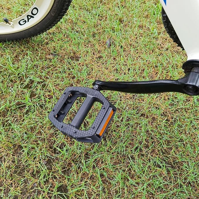 Bike Pedals, Non-Slip Wide Bike Pedals with Reflectors, Lightweight 9/16" Bicycle Pedals for Mountain Bike, Road Bike, BMX, Adult Bike Pedal