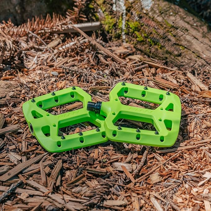 Funn Taipan Glass Fiber Reinforced Thermoplastic Bike Pedals with 9/16-inch CrMo Axles and Shin-Friendly Pins for MTB/BMX/Urban/Gravel Riding