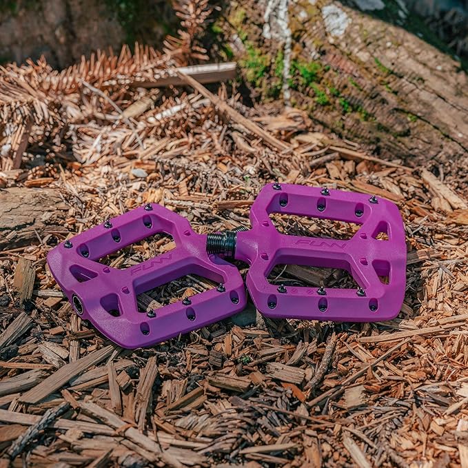 Funn Taipan Glass Fiber Reinforced Thermoplastic Bike Pedals with 9/16-inch CrMo Axles and Shin-Friendly Pins for MTB/BMX/Urban/Gravel Riding